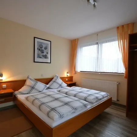 Weingut***pension Guenther Scholtes ليوين